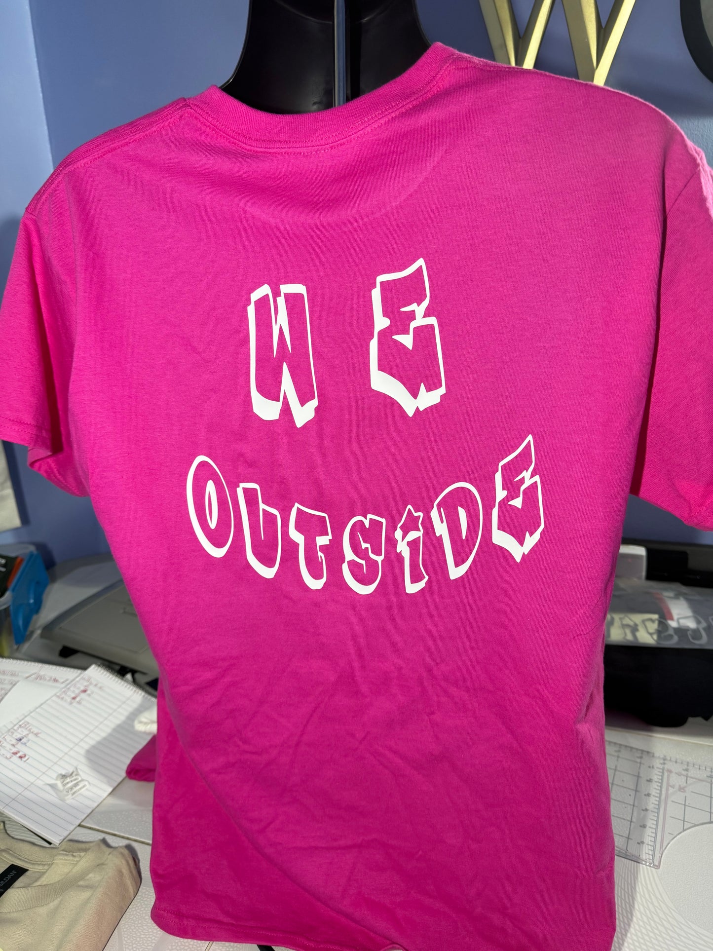 WE OUTISDE T-SHIRT