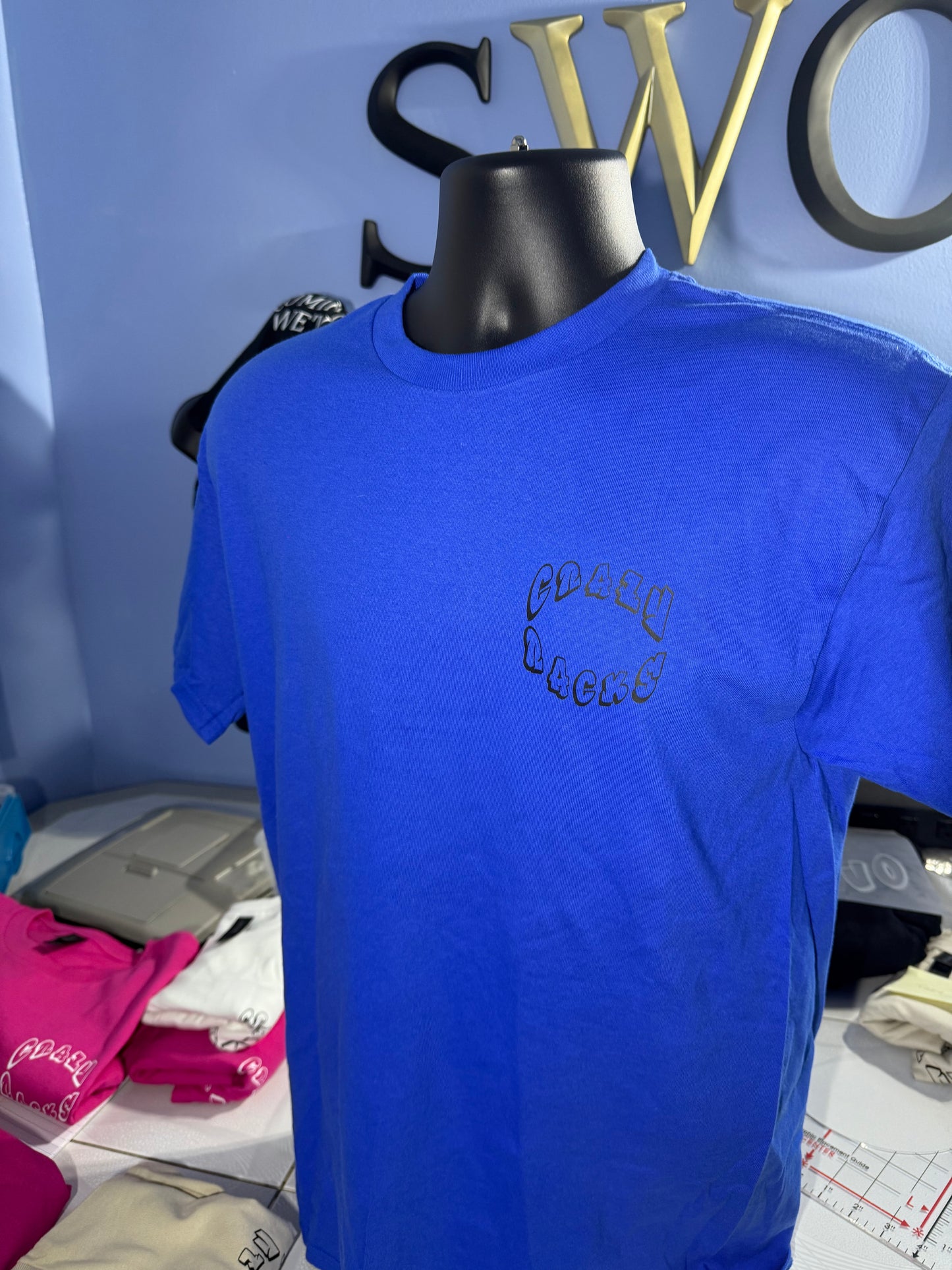 WE OUTISDE T-SHIRT